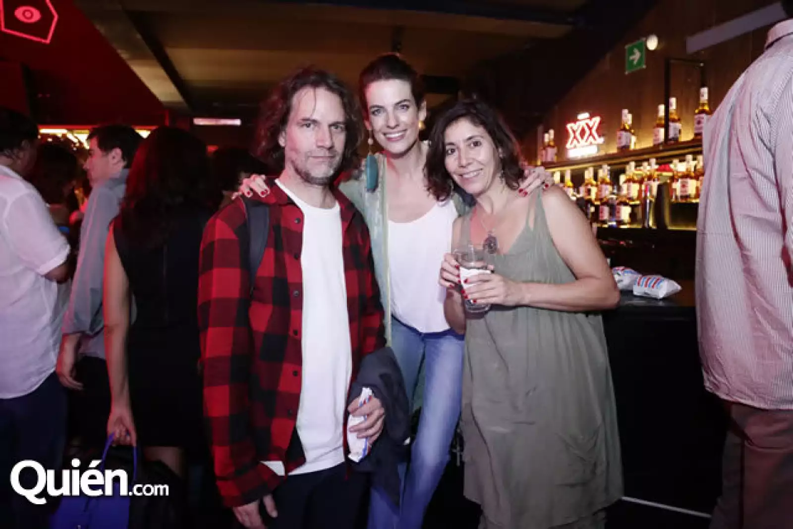 Marco Aguilar,Natalia Varela y Sandra Solaris