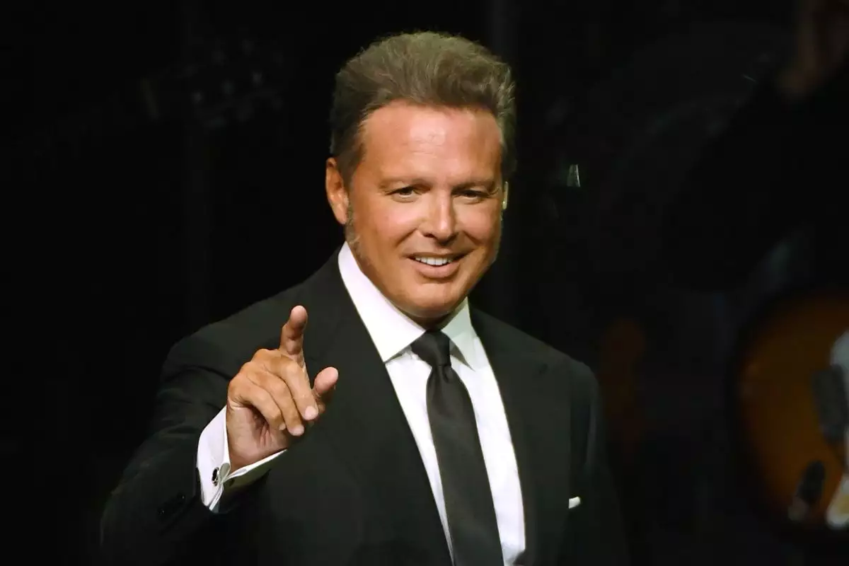 Luis Miguel no es un deudor alimentario moroso según comprueba un documento