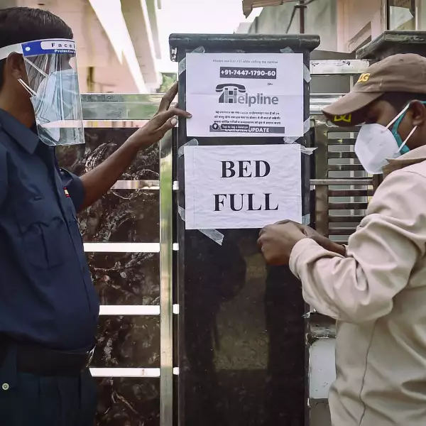 India registró el jueves el mayor recuento diario de nuevas infecciones de COVID-19, con 314,835 casos, mientras una segunda ola de la pandemia suscita nuevos temores sobre la capacidad de aguante de unos servicios de salud que se están desmoronando.