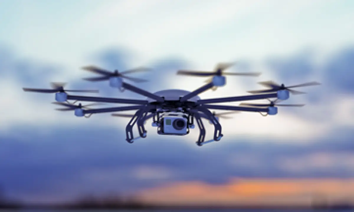 Los drones que vuelen en México no pueden transportar sustancias prohibidas por la ley. (Foto: iStock by Getty Images. )