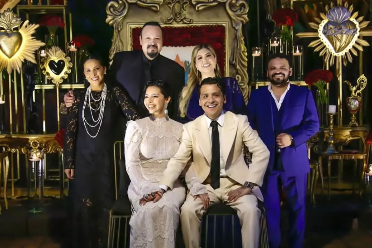 ÁngelaAguilar-Christian-Nodal