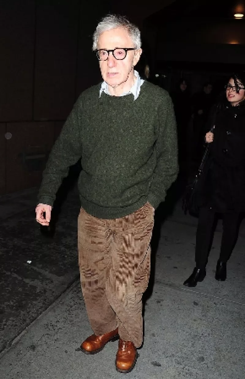 Dylan Farrow, hija adoptiva del cineasta, relató en una carta abierta los supuestos abusos sexuales a los que la sometió cuando tenía 7 años.