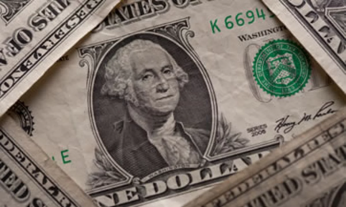 Banco Base estima que el tipo de cambio oscile en un rango de 13.00 y 13.06 pesos para este viernes. (Foto: Getty Images)