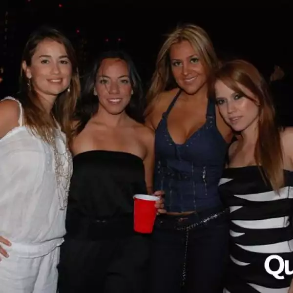 Fiesta en yate de Marcos Constandse