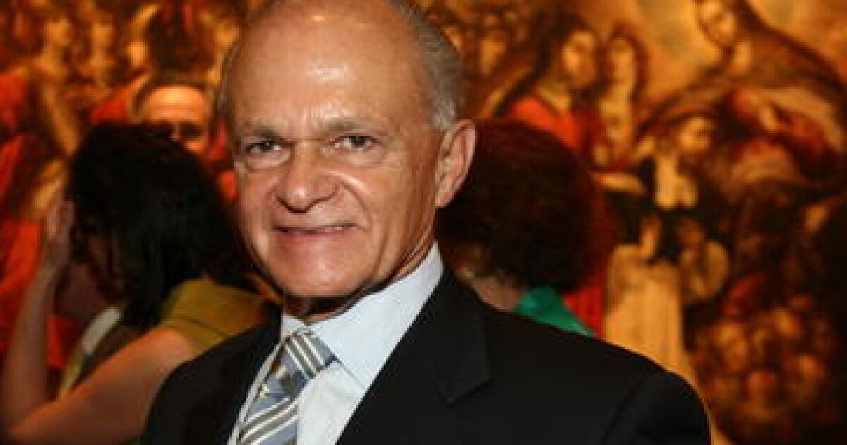 El toque de Harp Helú en los Padres