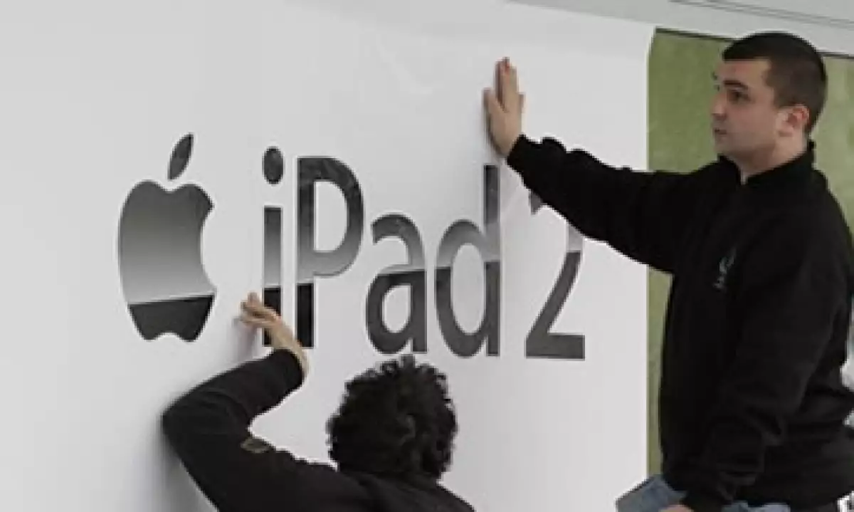  La iPad le reportó a Apple ingresos por más de 9,000 mdd. (Foto: Reuters)