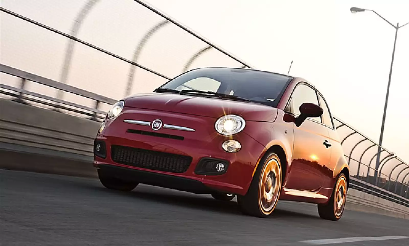 La empresa automotriz tratará de posicionarse en el mercado y competir con compañías como General Motors y Ford.