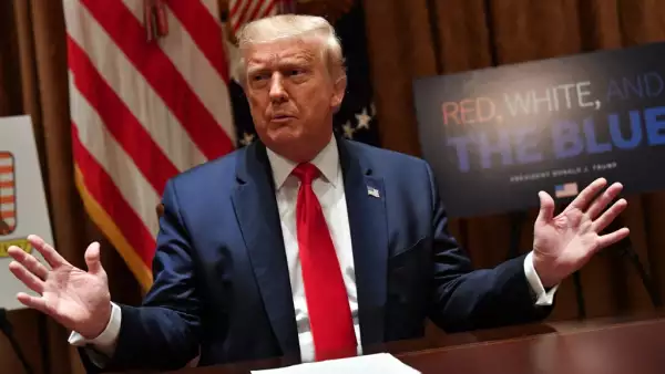 Una campaña en crisis