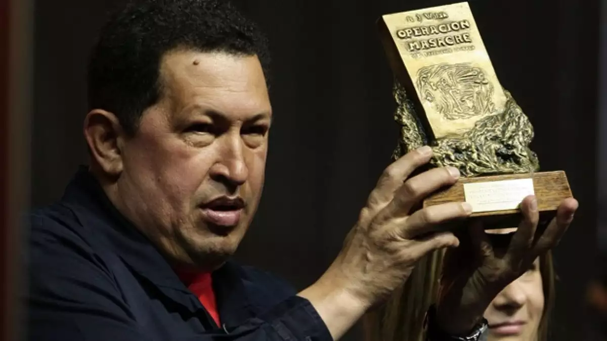 Chávez - Argentina - premio de periodismo
