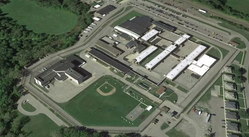 prision weinstein.JPG