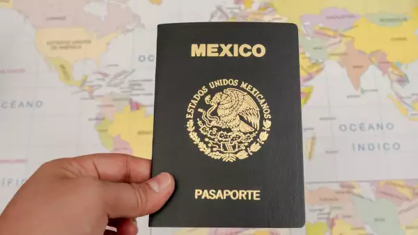pasaporte mexicano 2024