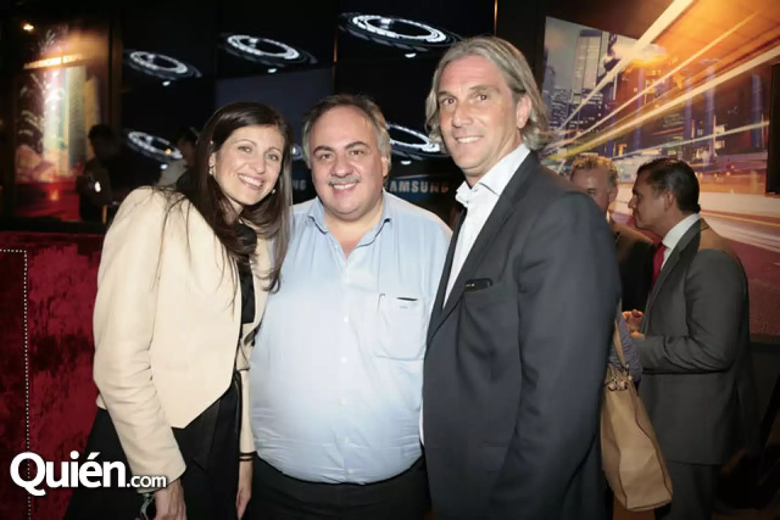 Elena Lorenzo,Daniel San Martin,Marcelo Lanposti