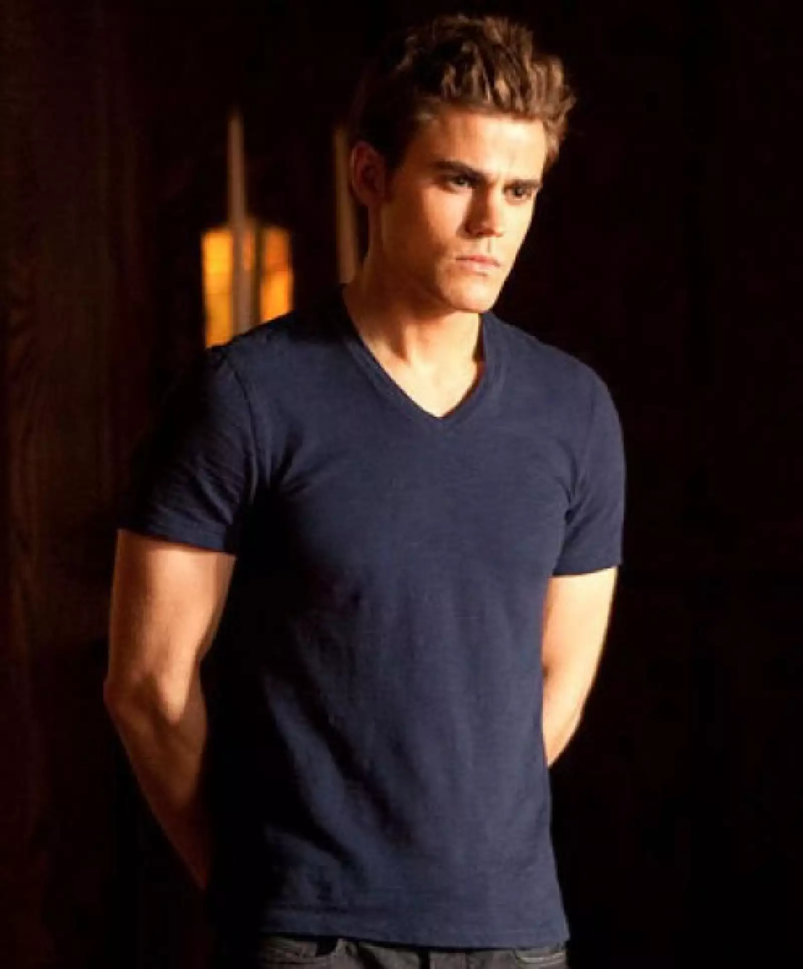 En la serie The Vampire Diaries, Paul Wesley interpreta el sexy vampiro Stefan Salvatore.En la serie The Vampire Diaries, Paul Wesley interpreta el sexy vampiro Stefan Salvatore.En la serie The Vampire Diaries, Paul Wesley interpreta el sexy vampiro Stefa
