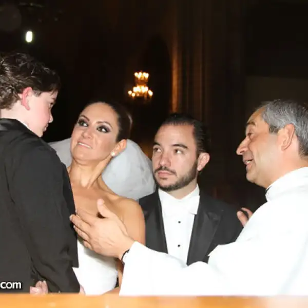 Renato,María Fernanda González Ibarra,Juan Pablo Martínez Iglesias,Sacerdote
