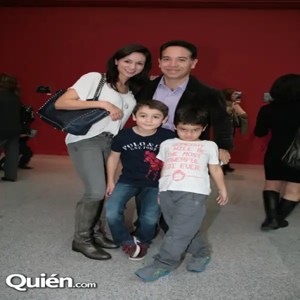 Patricia Molina,Diego Molina,Emilio Molina,Adrian Molina