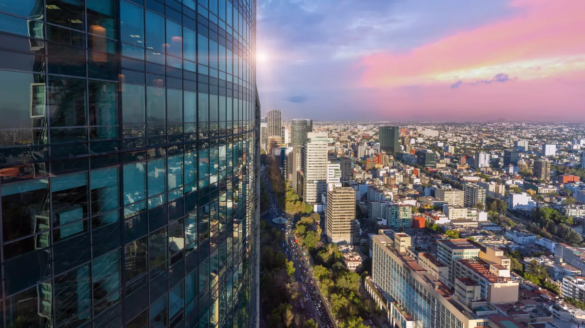 El mercado de oficinas en México se fragmenta: así está el panorama corporativo en CDMX, Monterrey y Guadalajara