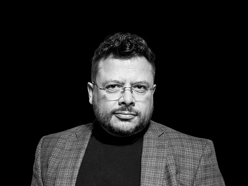 Carlos Bravo Regidor