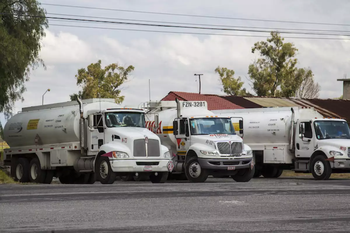 Camiones cisterna para transporte de combustibles