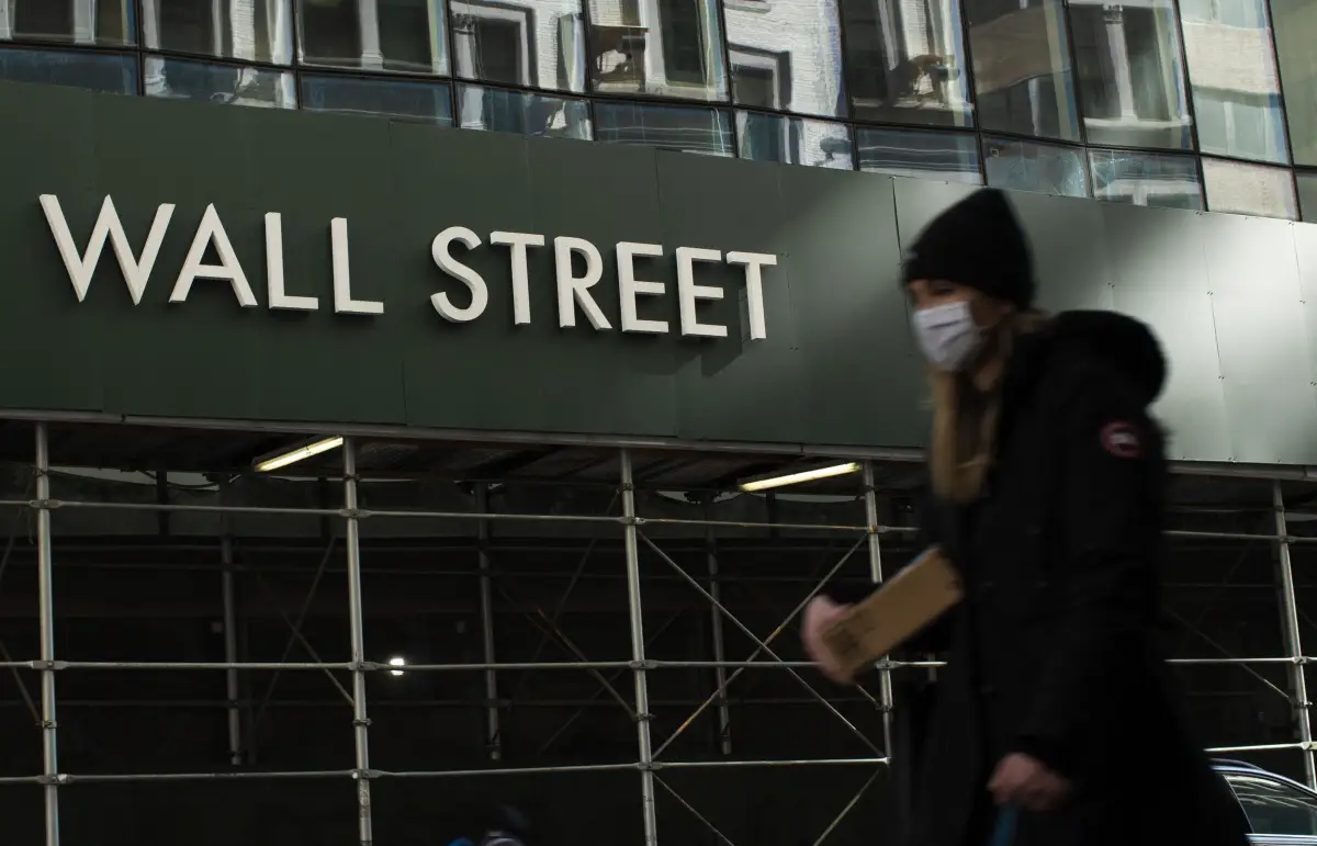 Las empresas de países emergentes prefieren emitir deuda en Wall Street o Europa, donde encuentran más demanda de los inversionistas.