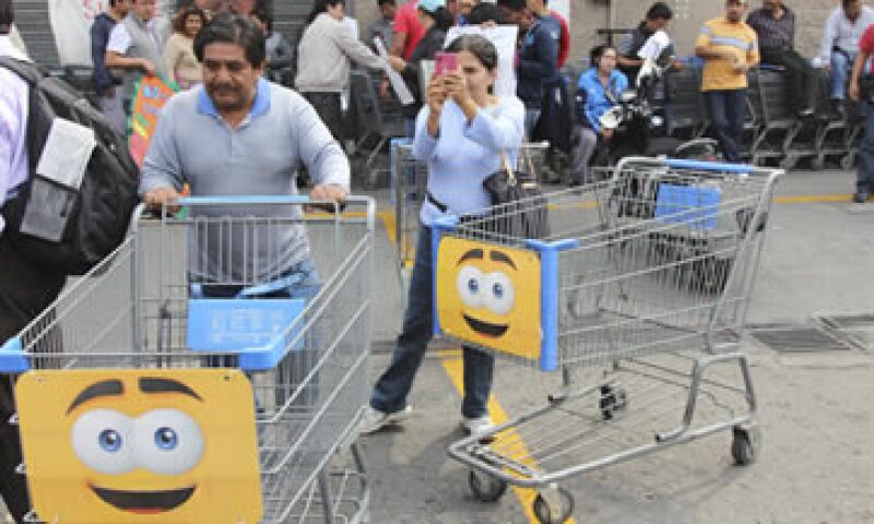 Walmart registró descensos en sus ventas iguales durante el primer trimestre del año. (Foto: Cuartoscuro)