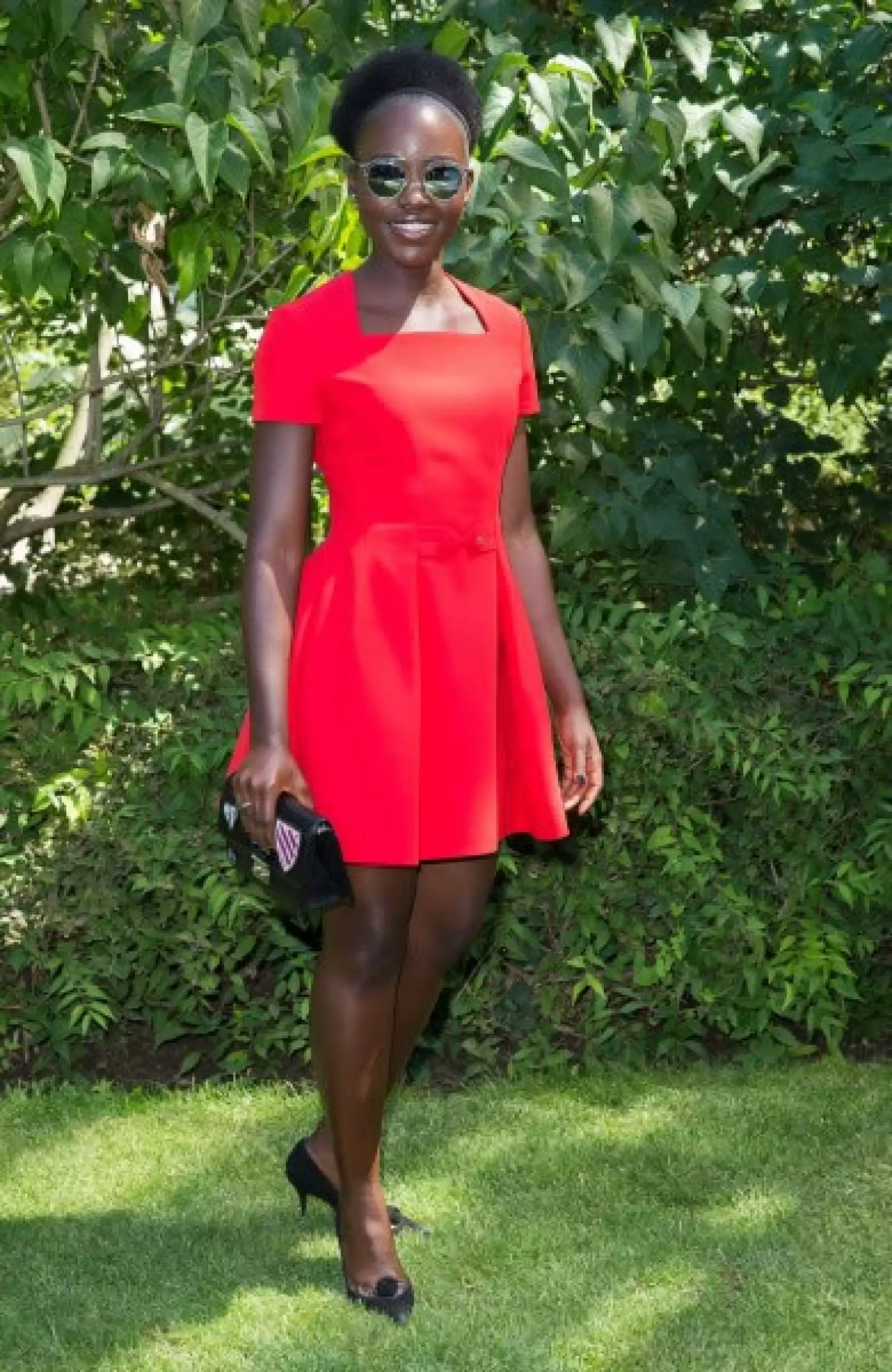 Lupita Nyongo en el desfile más reciente de Alta Costura de Christian Dior.