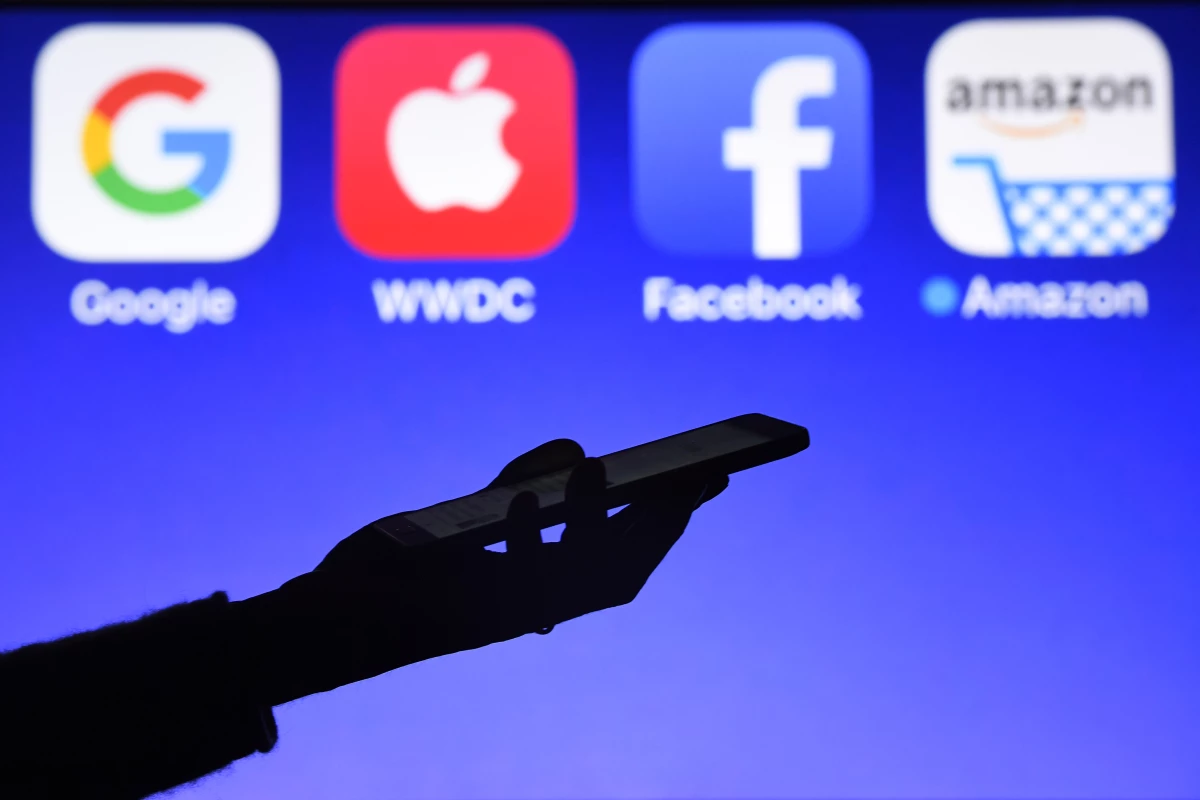 google apple amazon facebook