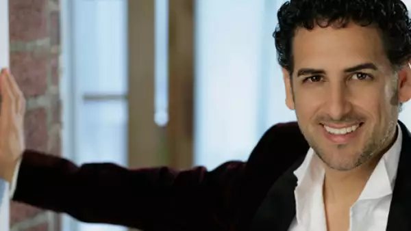 Ayer por la noche el reconocido tenor peruano ofreció un inolvidable concierto en el Auditorio Nacional.