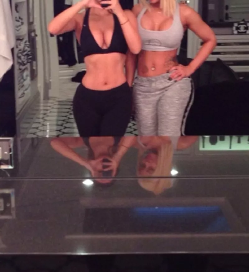 La empresaria compartió una foto en la que destaca su mini cintura, hace unos días también contó cómo le hizo para perder el peso extra por su embarazo.