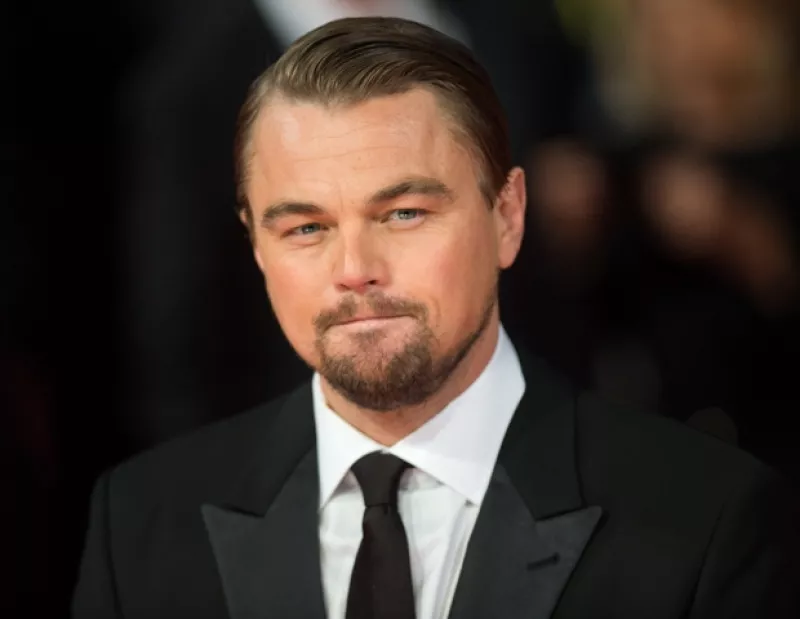 Aunque actualmente mantiene una relación con la modelo Toni Garrn, el actor aseguró que solo quiere disfrutar a su pareja al máximo.