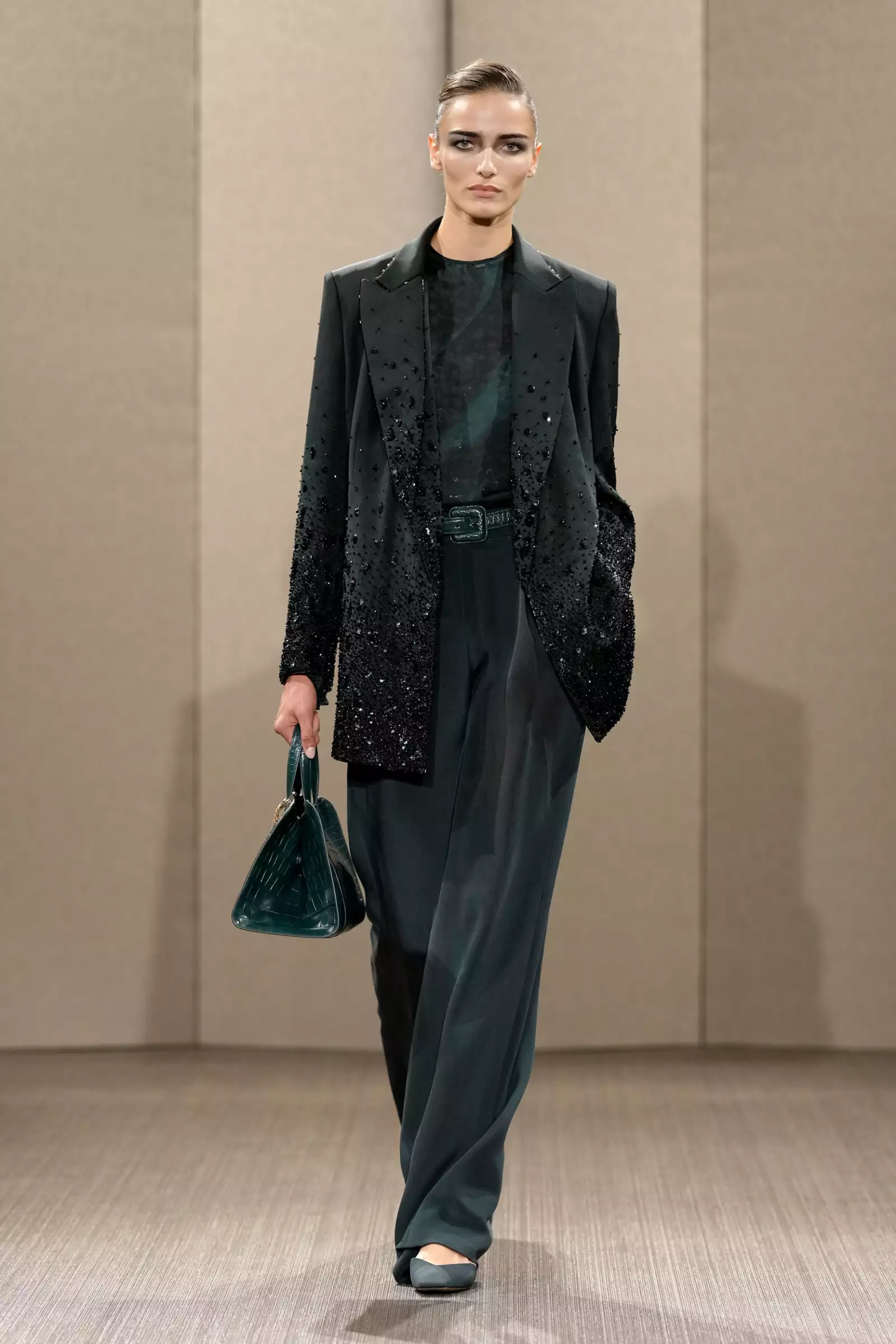 Armani Prive HC F26 001.jpg