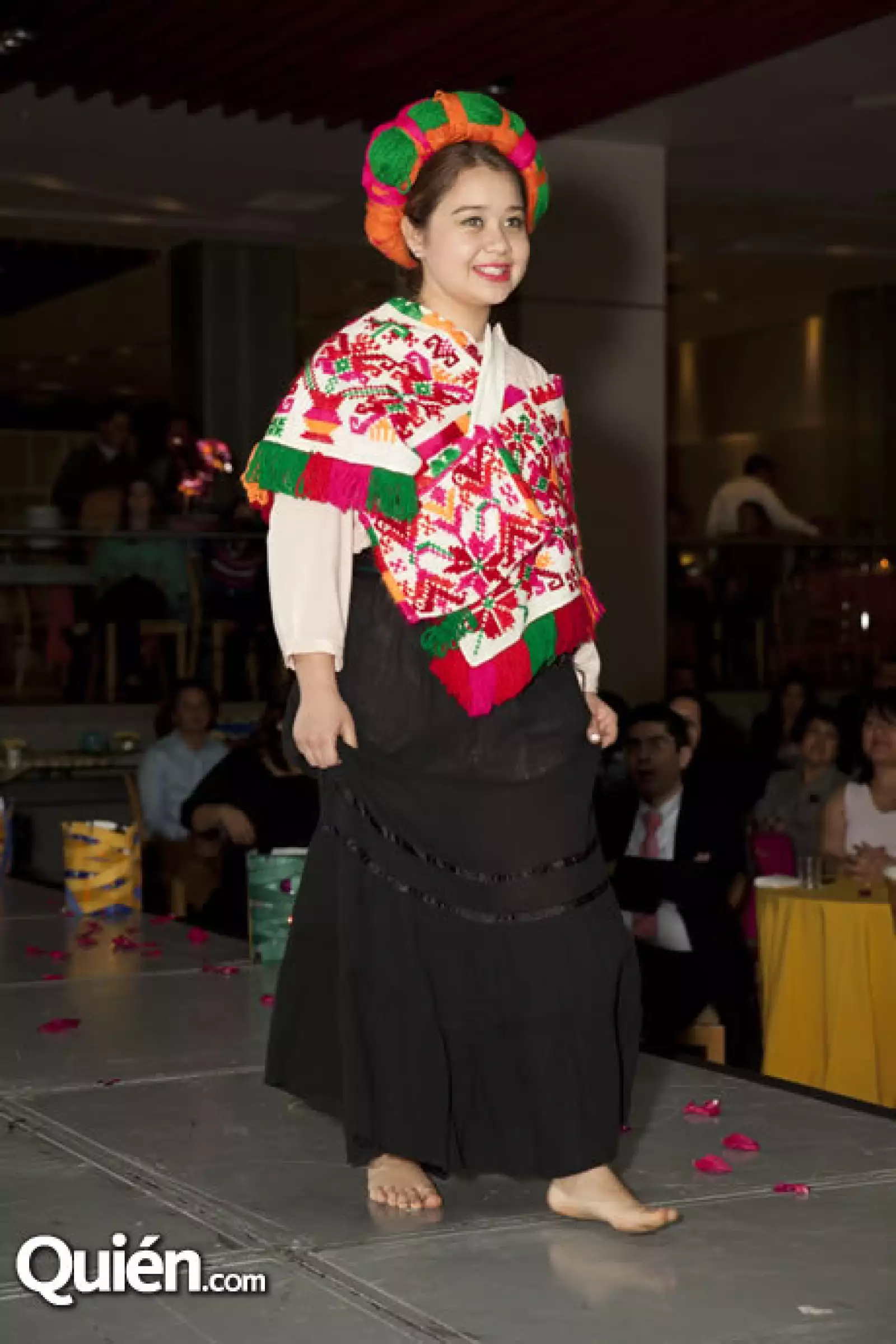 Desfile Colours and flavors of Mexico