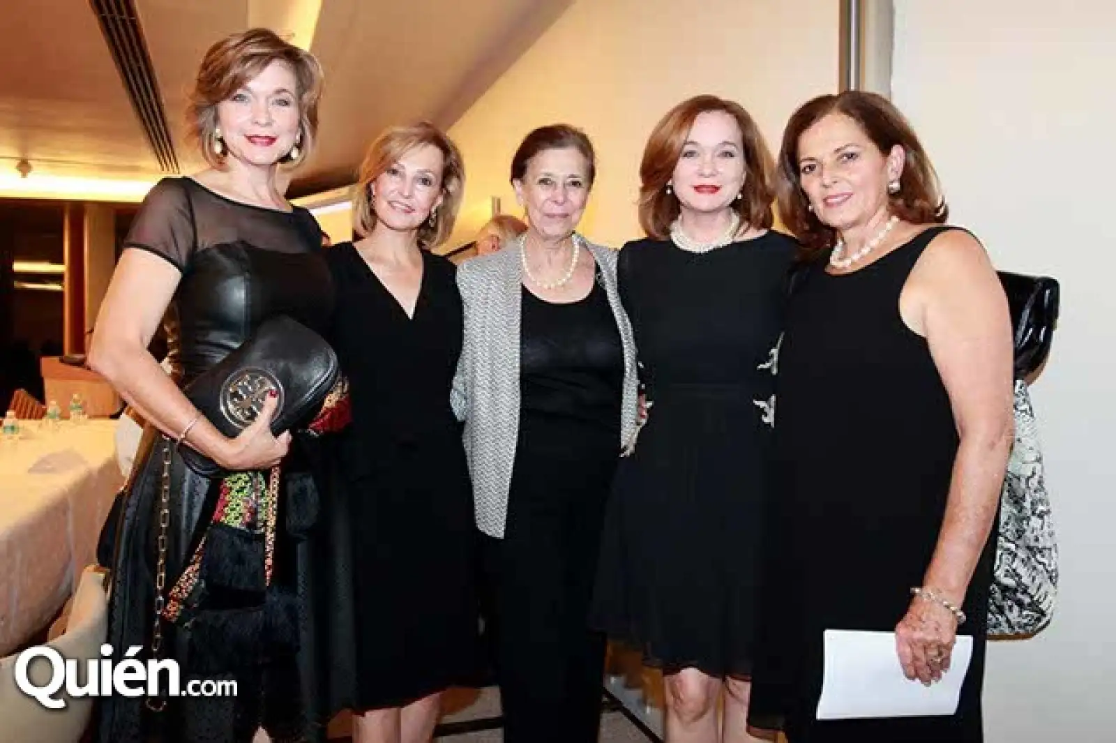 Margarita Schwarzbeck,Gloria Elena Santini,Eva de Preset,Martha Schwarzbeck y María Irma Iturbide