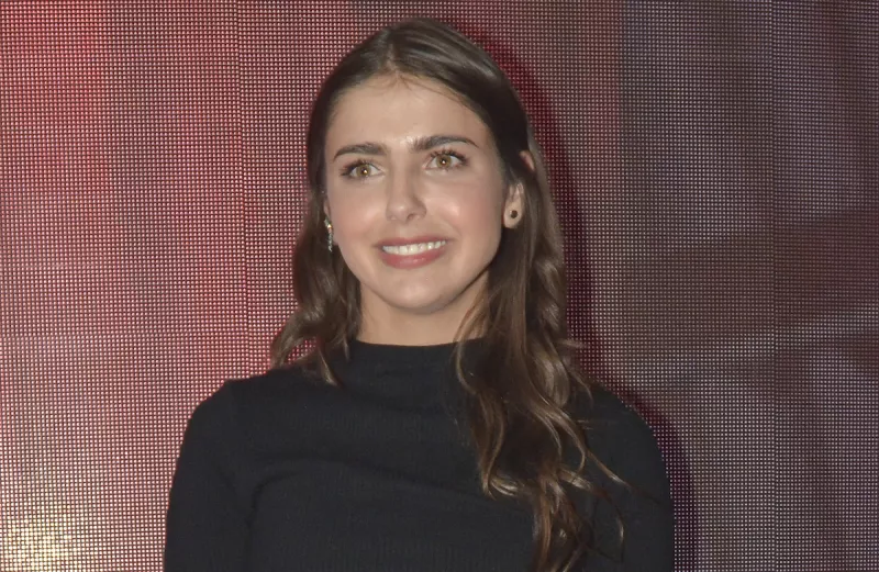 'Hoy No Me Puedo Levantar' Musical