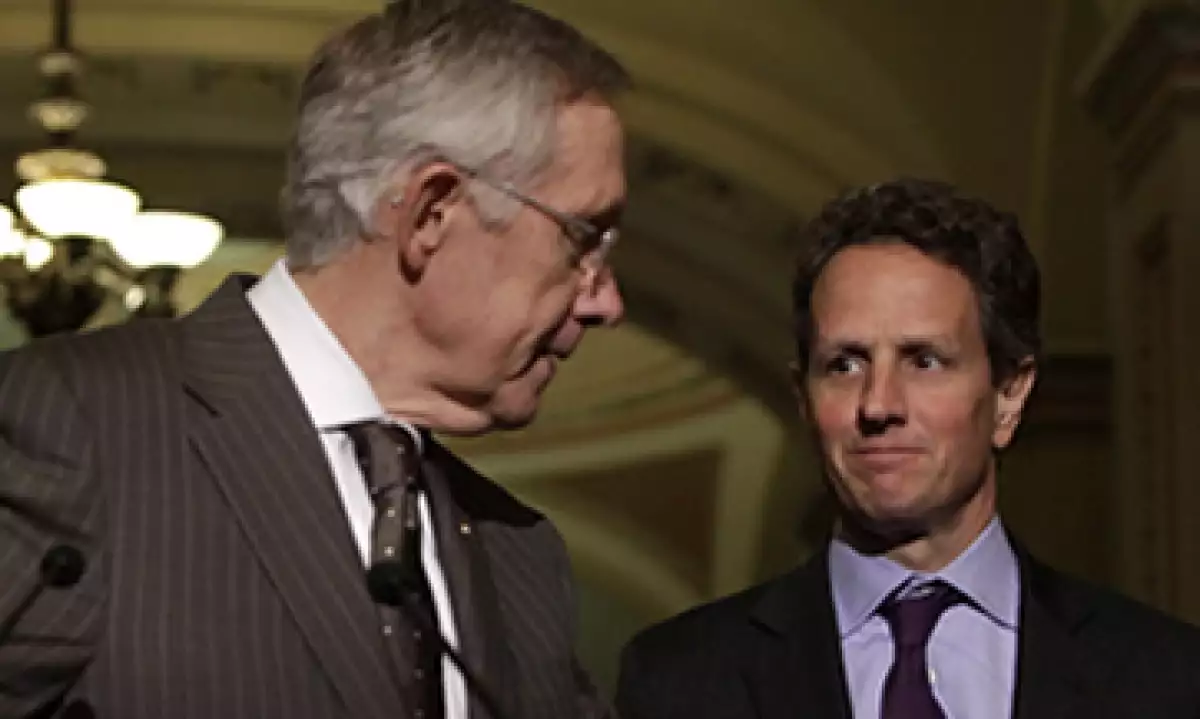 Aunque una reducción de la deuda implementada en dos fases es viable, aplazar la decisión puede ser peligroso, dice Tim Geithner. (Foto: Reuters)