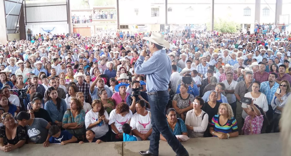 Es el único de los ocho candidatos a gobernador que ha logrado entrar al "triángulo" en los municipios de Villagrán, Mainero e Hidalgo.