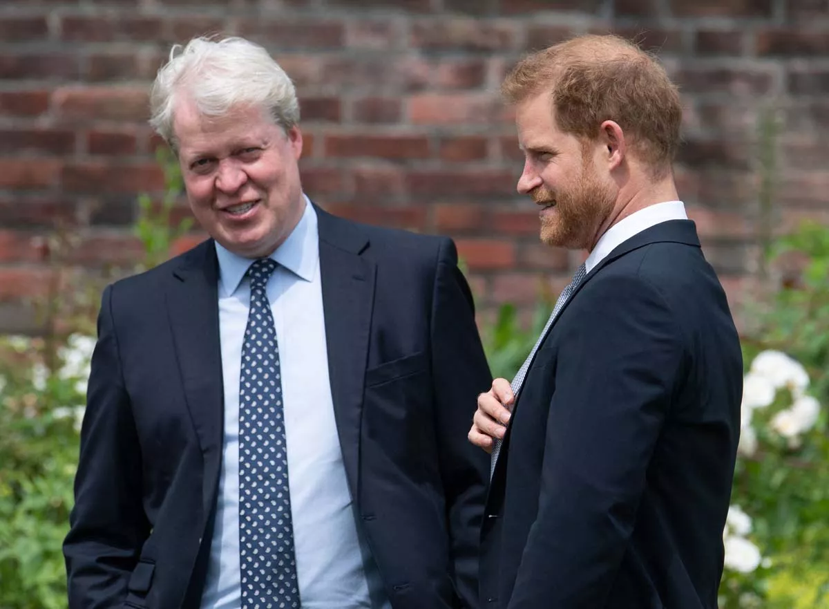 Charles Spencer también estuvo presente. Aquí con el príncipe Harry.