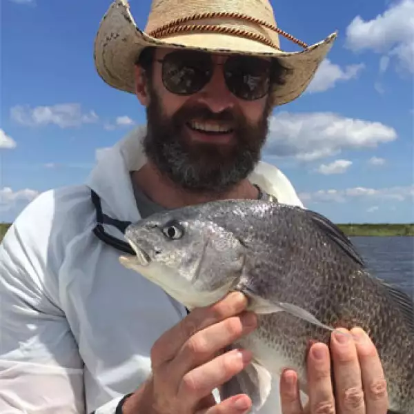 Hugh Jackman pescando