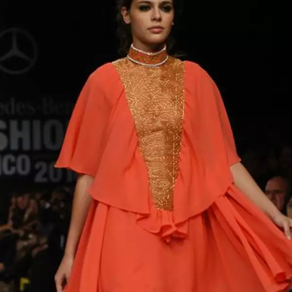 MBF Pasarela Pedro Loredo