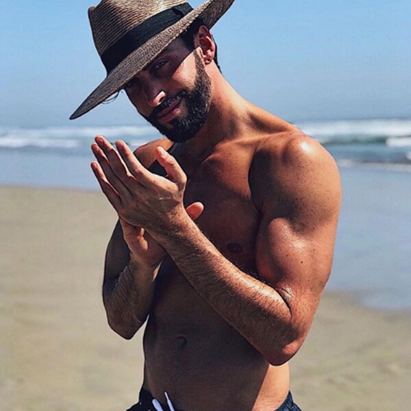 ROBERTO CARLO