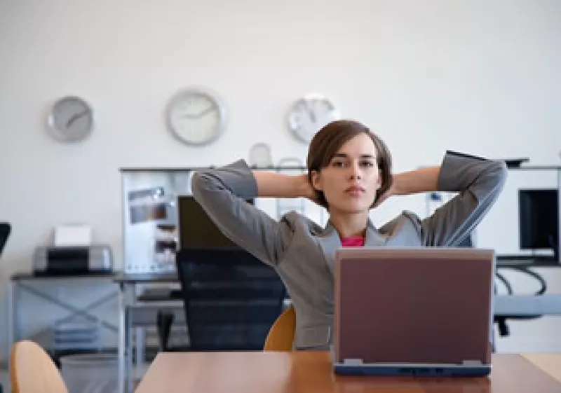 Los expertos piden a quienes no encuentran trabajo en estas ferias, que no se desilusionen, pues hay otras razones buenas para seguir asistiendo a otras. (Foto: Jupiter Images)