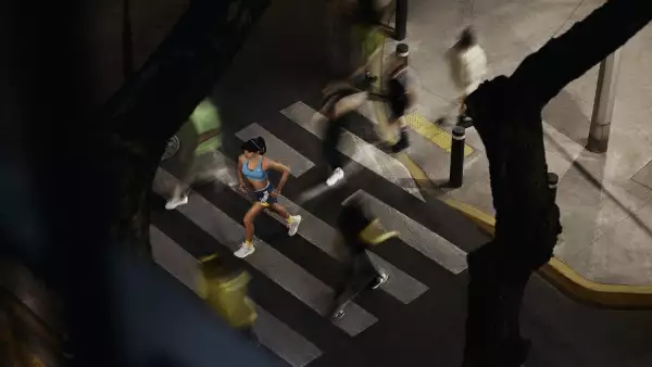 Una corredora en las calles de la CDMX