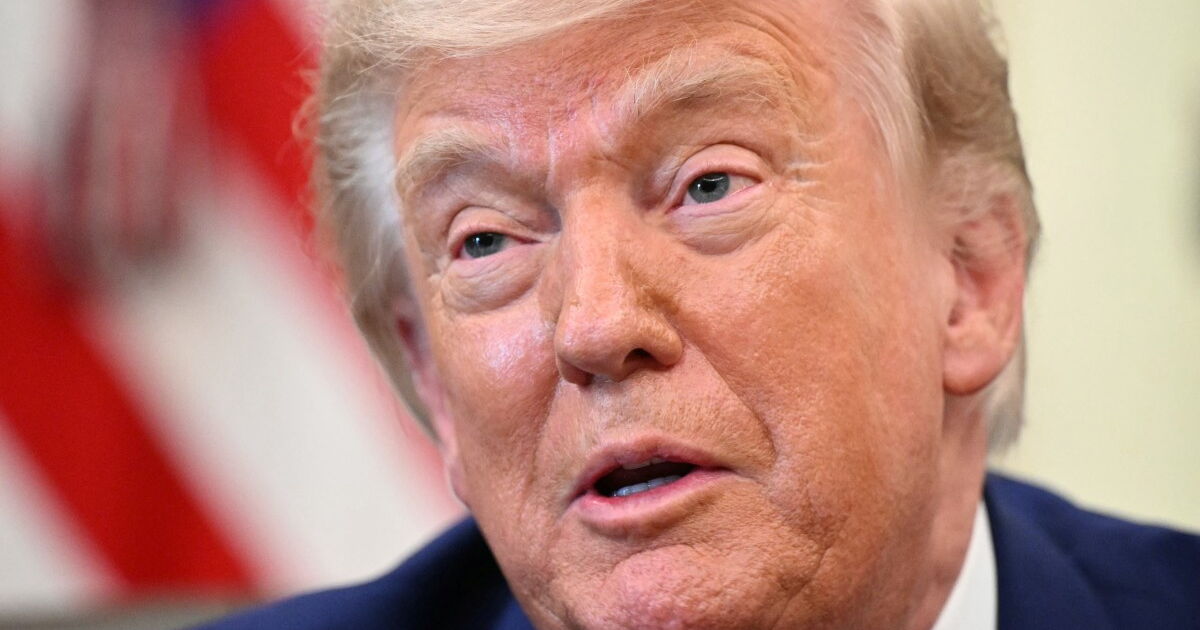 Trump, İran'la diyalog başarısız olursa Hürmüz'ü geçmek için ücret talep edecek