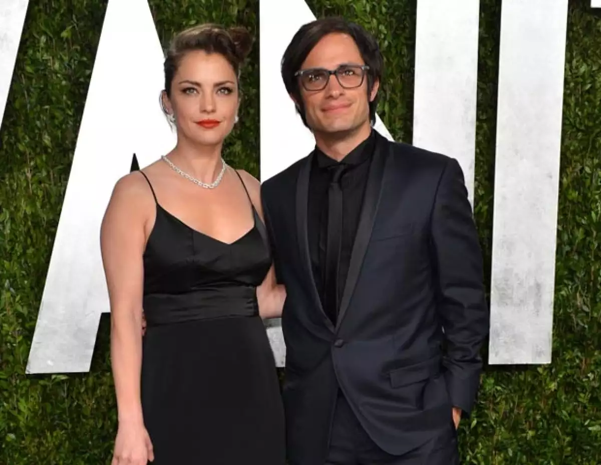 Por el cumpleaños número 35 de la argentina el actor mexicano sorprendió a sus followers con un tierno mensaje de felicitación a la madre de sus hijos.