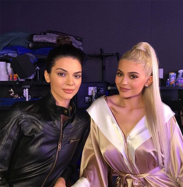 Foto que levantó sospechas de que Kendall se puso botox en los labios.