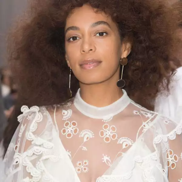 Chloe : Front Row  - Paris Fashion Week Womenswear Fall/Winter 2017/2018