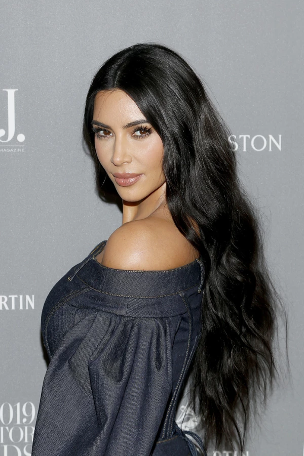 Kim Kardashian sufrió un robo de joyas en un hotel de París en 2016