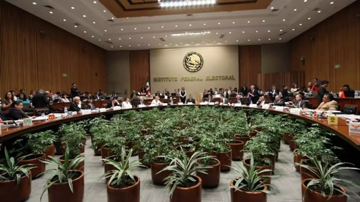 Sesión extraordinaria del IFE