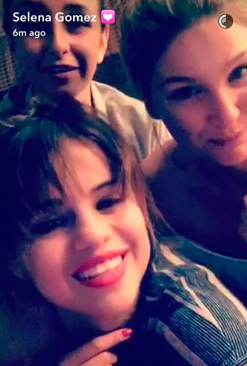 Llamó la atención que en su celebración, Selena cantara una canción de Katy Perry, con quien Taylor Swift no lleva una buena relación.