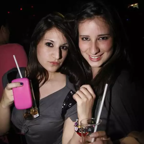 Lucia Valladolid,Estefania Chaka