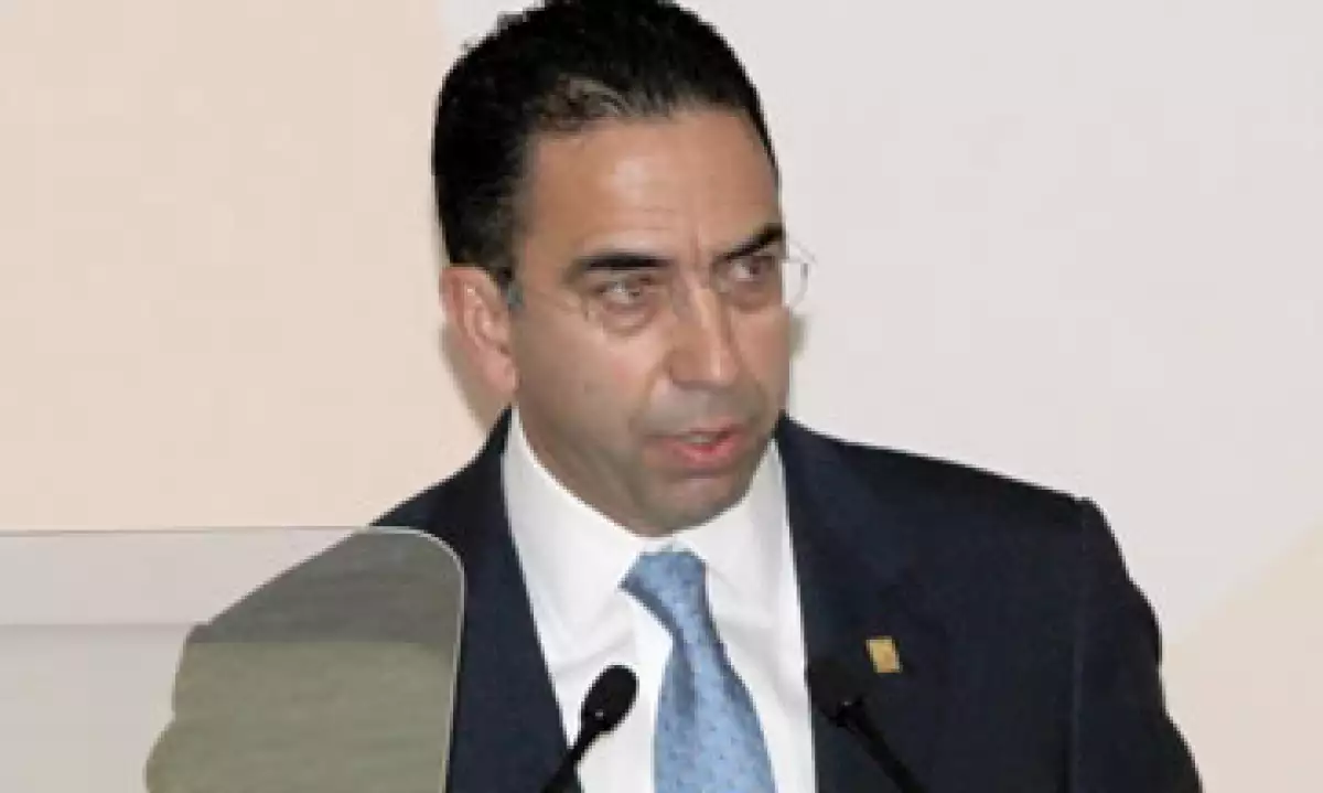 Javier Lozano dijo que buscará quitar las opiniones de SCT y Hacienda en el proceso de otorgamiento de concesiones. (Foto: Notimex)